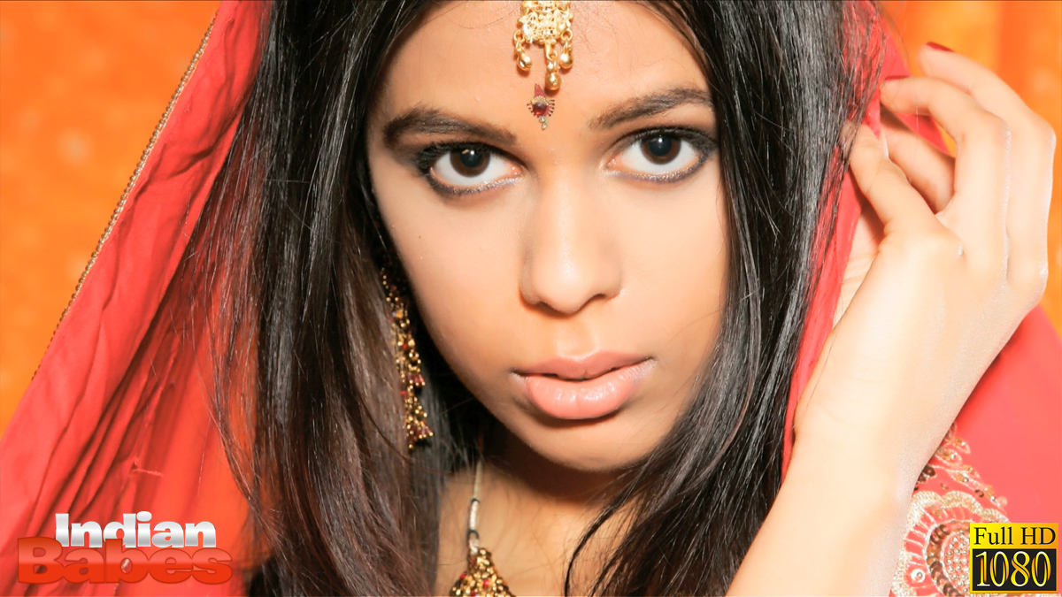 Ib video gal 08 Piping hot Indian babe Priya in bridal